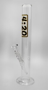 4:20 Time Glasbong