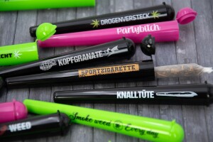 Joint Tube schwarz "Weed"