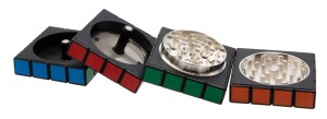 Super Heroes Grinder Würfel mit Magnet