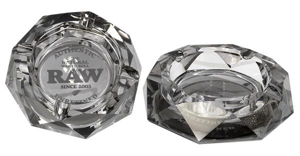 RAW Kristallglas Aschenbecher "The Dark Side"...