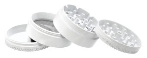 "Hawk Thua - Banana" Aluminium Grinder weiß